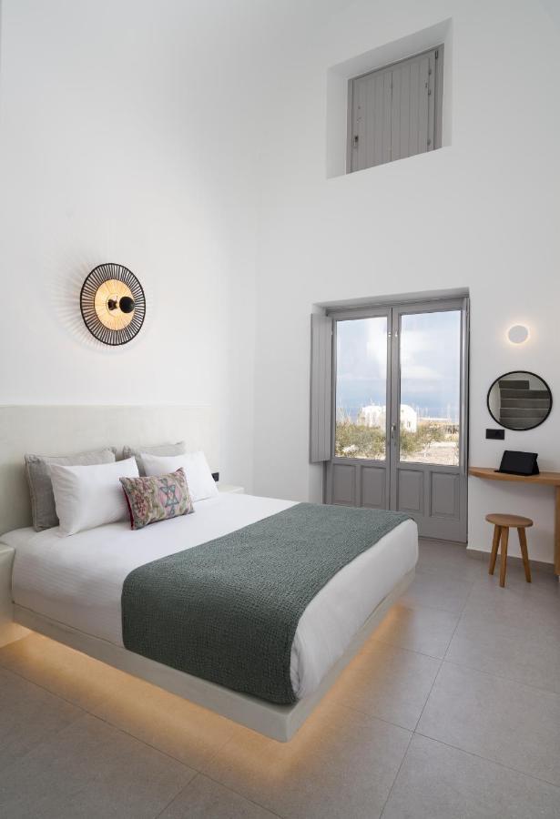 Saint John Oia-Exclusive Private Heated Pool Villas Exterior photo