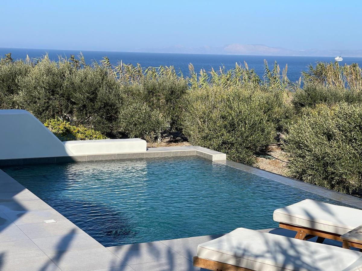 Saint John Oia-Exclusive Private Heated Pool Villas Exterior photo