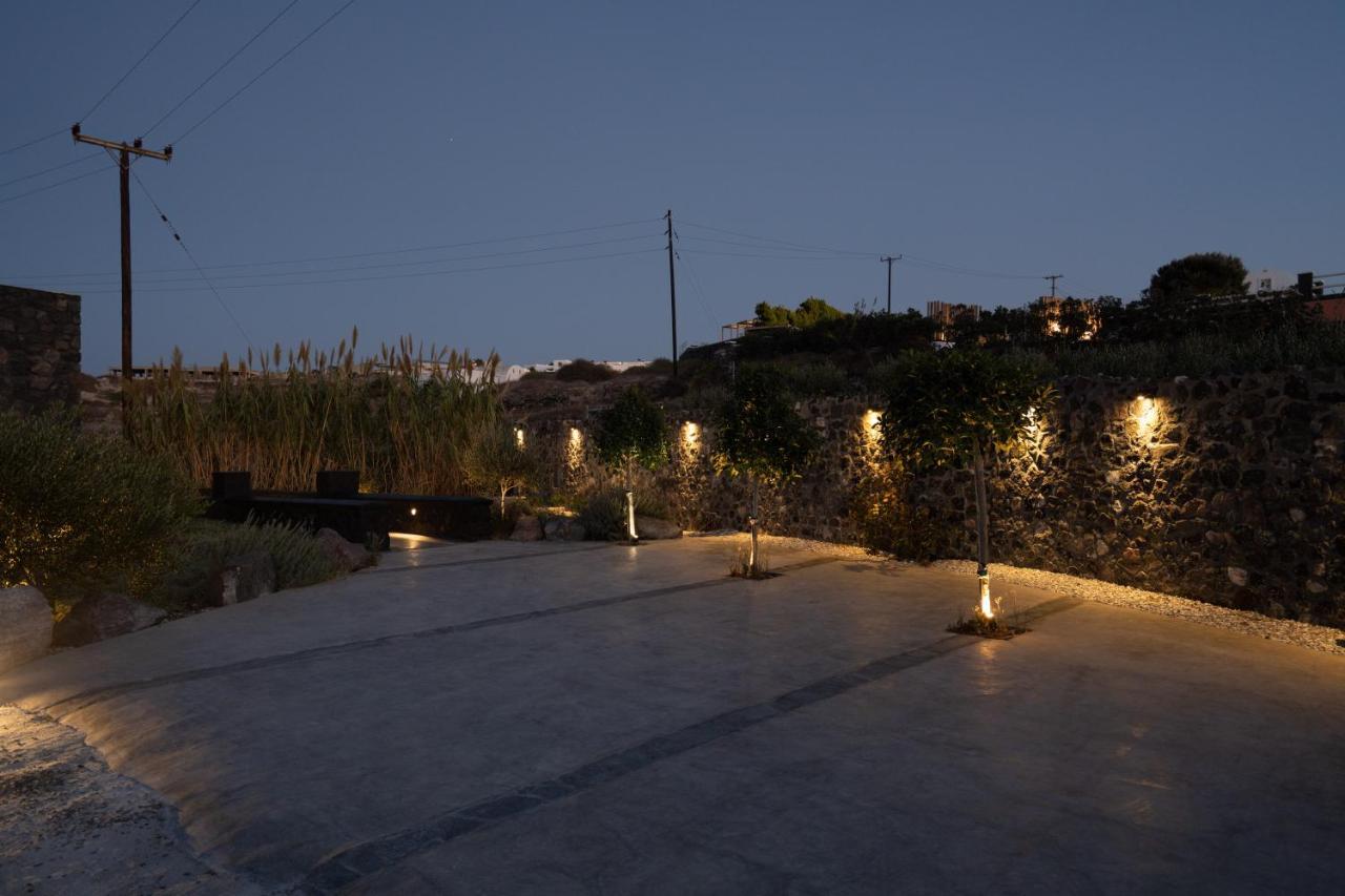 Saint John Oia-Exclusive Private Heated Pool Villas Exterior photo