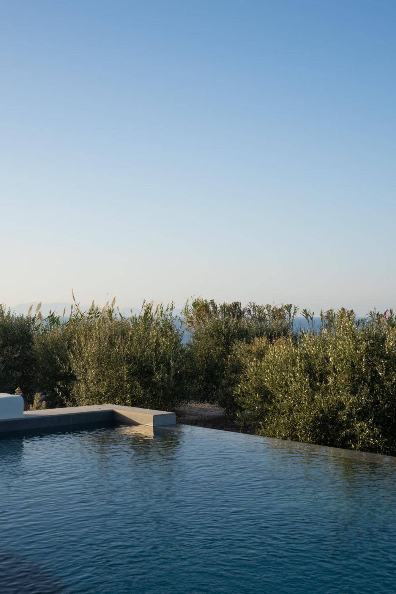 Saint John Oia-Exclusive Private Heated Pool Villas Exterior photo