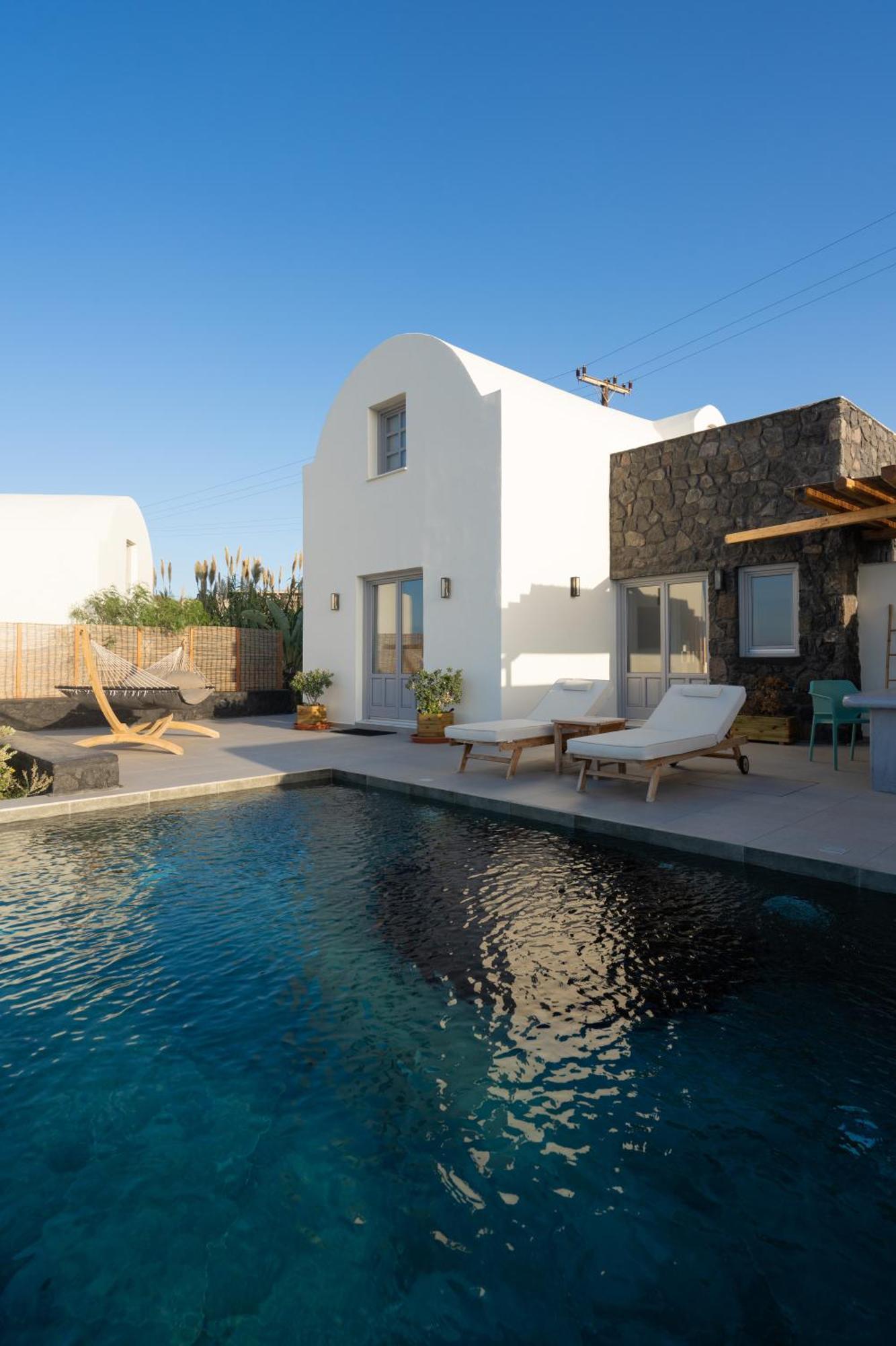 Saint John Oia-Exclusive Private Heated Pool Villas Exterior photo